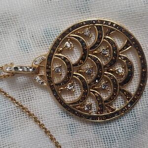 Vintage Netaya 10kty Round Crystal dangle Movement Pendant Necklace